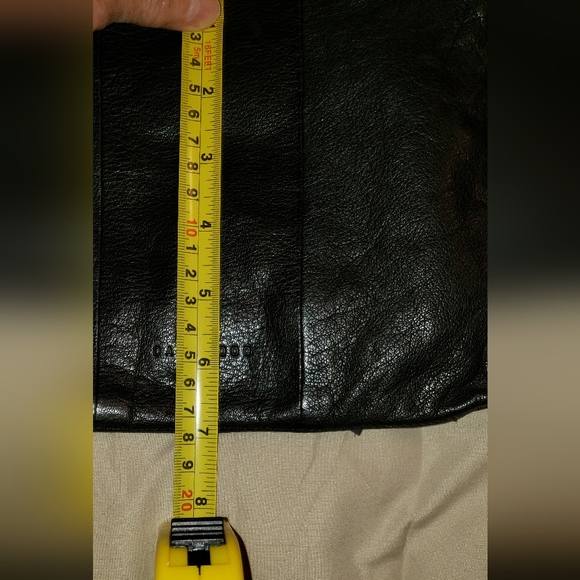 Day and Mood Black Leather "Anni" Crossbody NWT - Picture 5 of 6